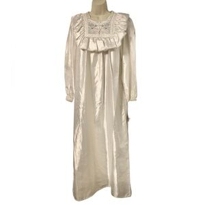NWT Vintage Ilise Stevens Brush Back Satin Nightgown‎ Womens Small Deadstock